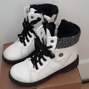 Women's winter lined booties